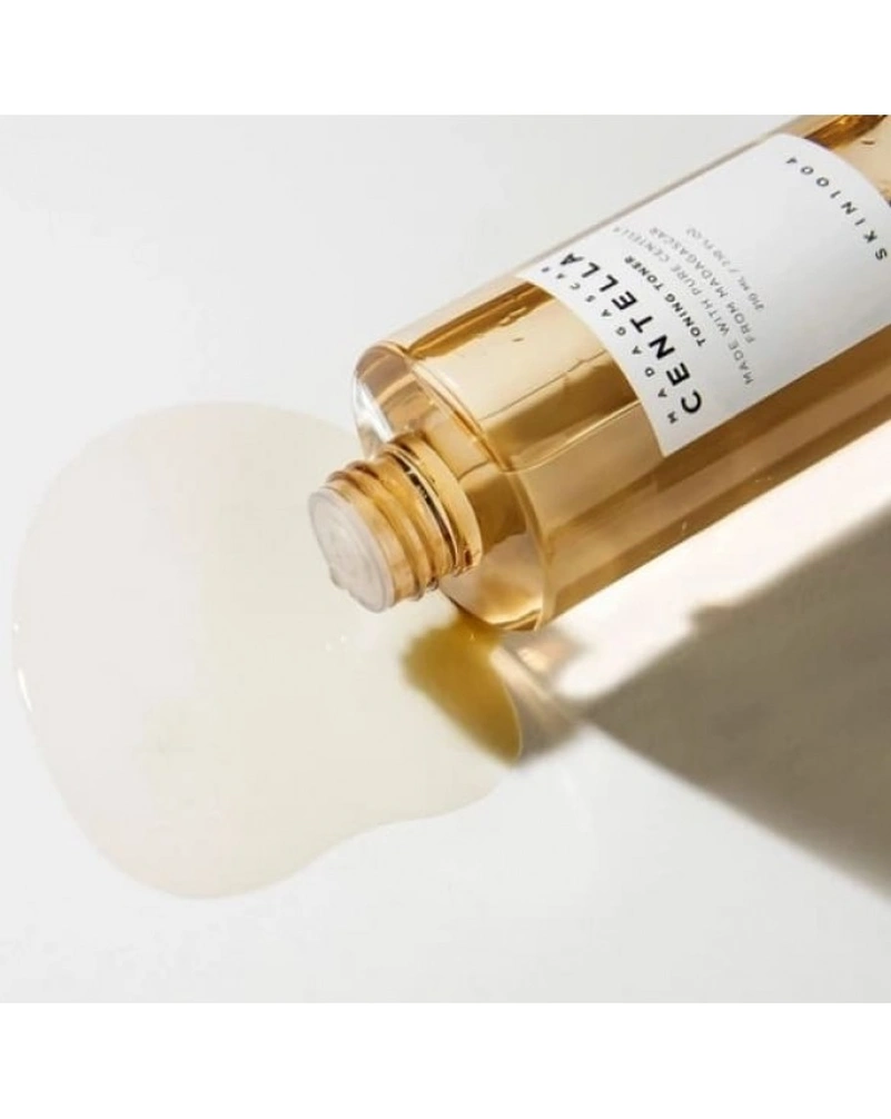 Зволожуючий тонер з центелою і гіалуроновою кислотою SKIN1004 Madagascar Centella Toning Toner, 210 мл