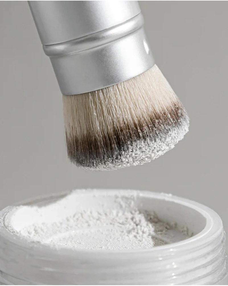 Кисточка-кабуки для пудры UNICO Kabuki Brush