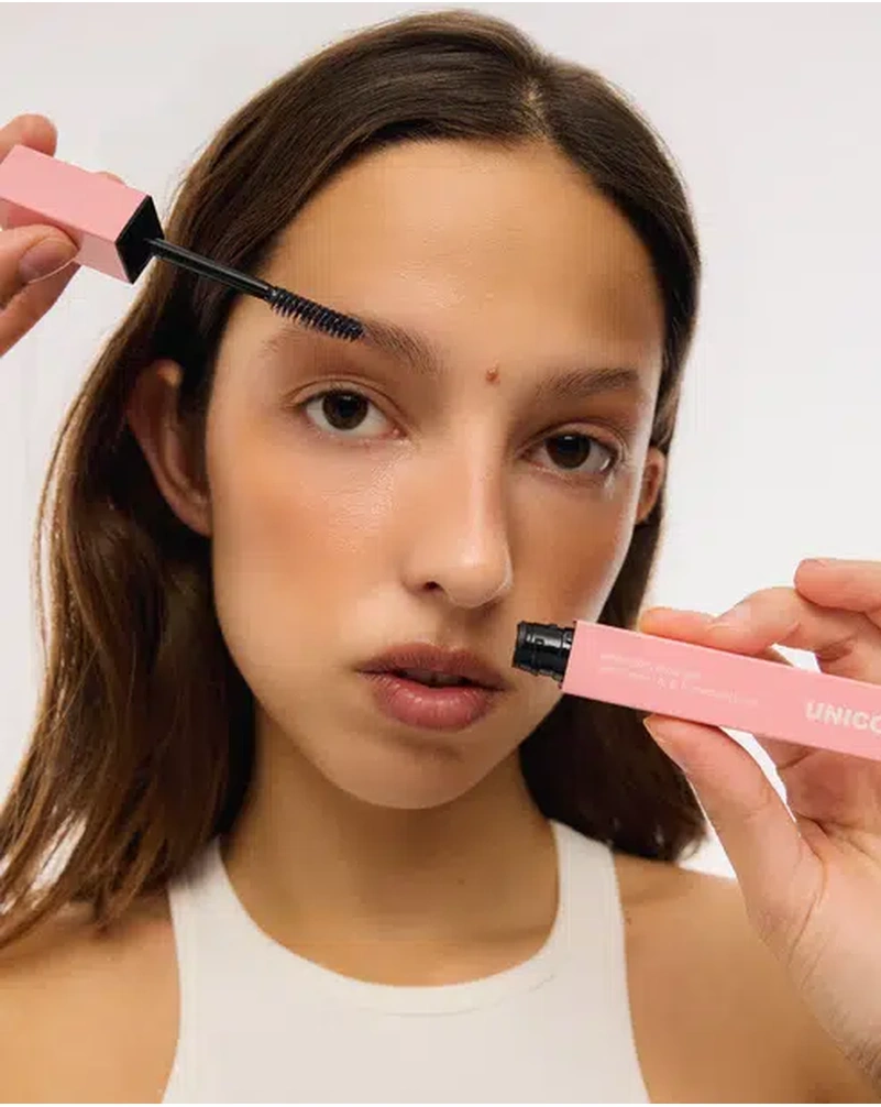 Устойчивый прозрачный гель для бровей UNICO Brow Gel Sculpt & Care