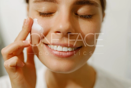 зволожуючі креми для лиця