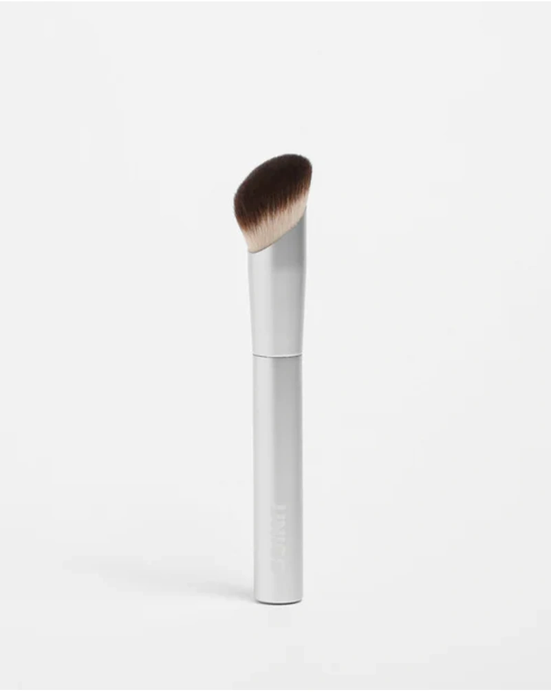 Скошенная кисточка для контуринга и румян unico makeup brush blush & contouring