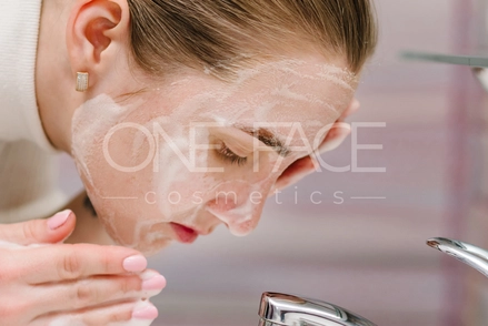 засоби для вмивання обличчя