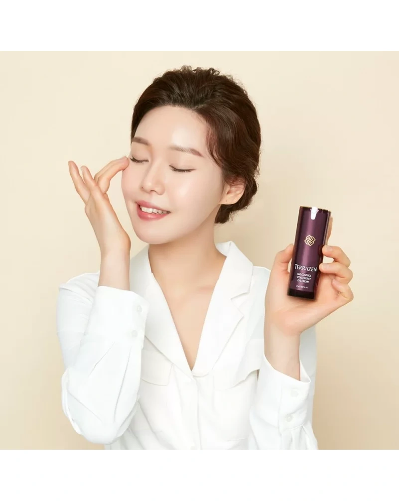 Омолаживающий крем для зоны вокруг глаз Terrazen Age Control Vital Energy Eye Cream, 17 мл