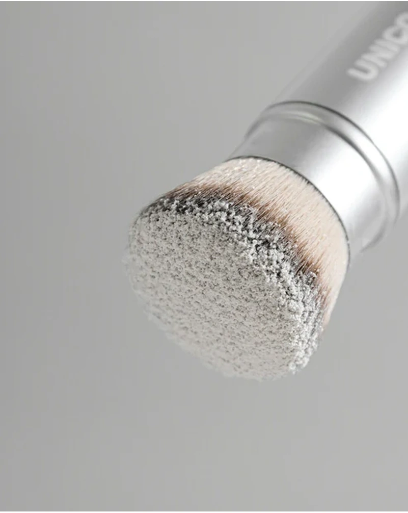 Кисточка-кабуки для пудры UNICO Kabuki Brush